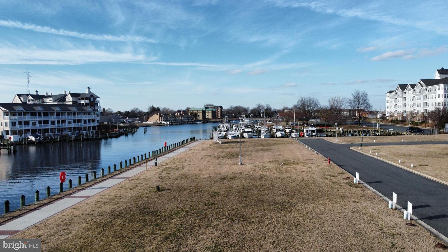 18 RIVERSIDE WHARF,CAMBRIDGE,MD,21613,DORCHESTER - MDDO2008574