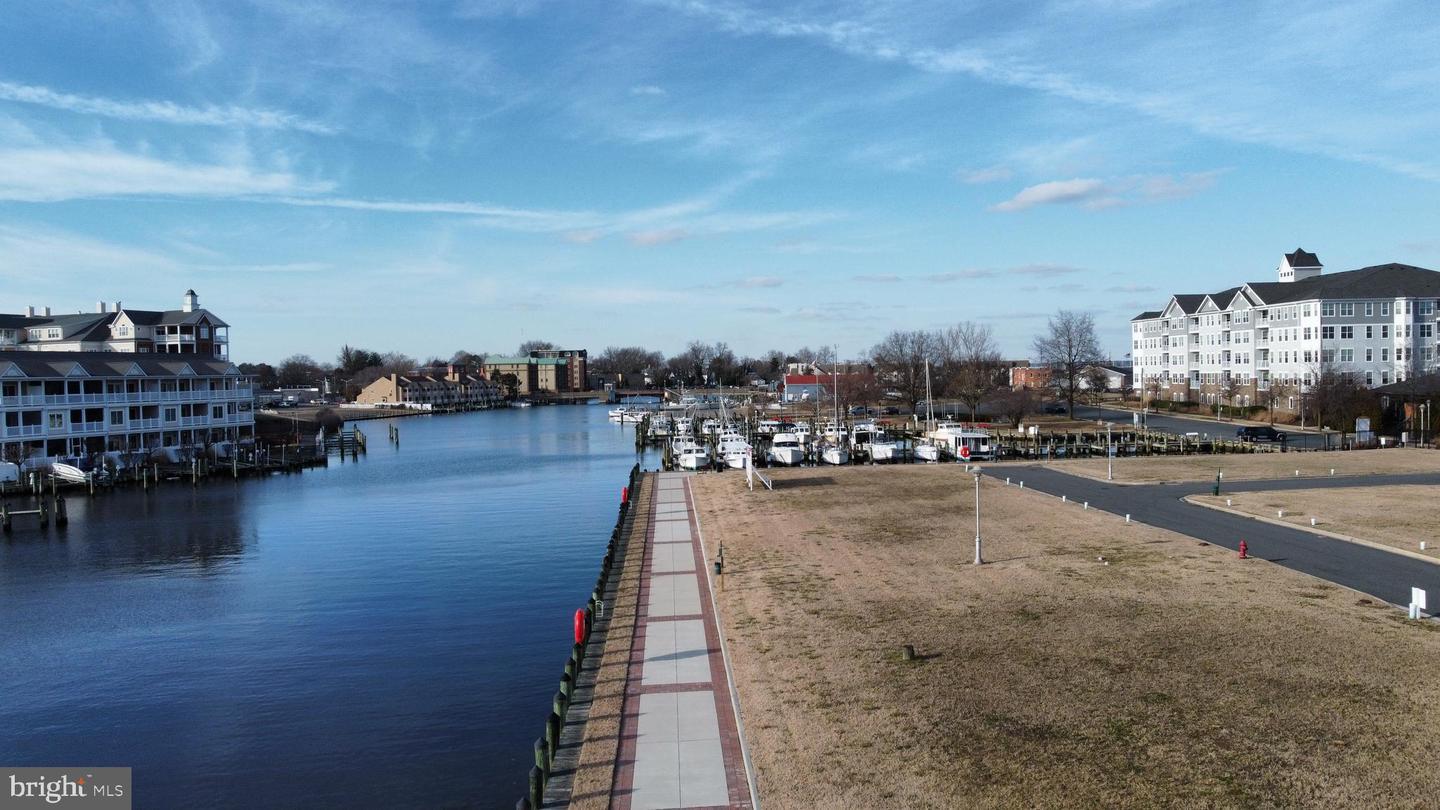 18 RIVERSIDE WHARF,CAMBRIDGE,MD,21613,DORCHESTER - MDDO2008574