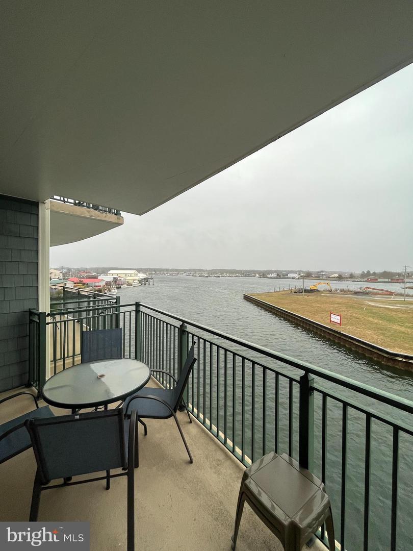 1 DOCK ST #204,CRISFIELD,MD,21817,SOMERSET - MDSO2005272