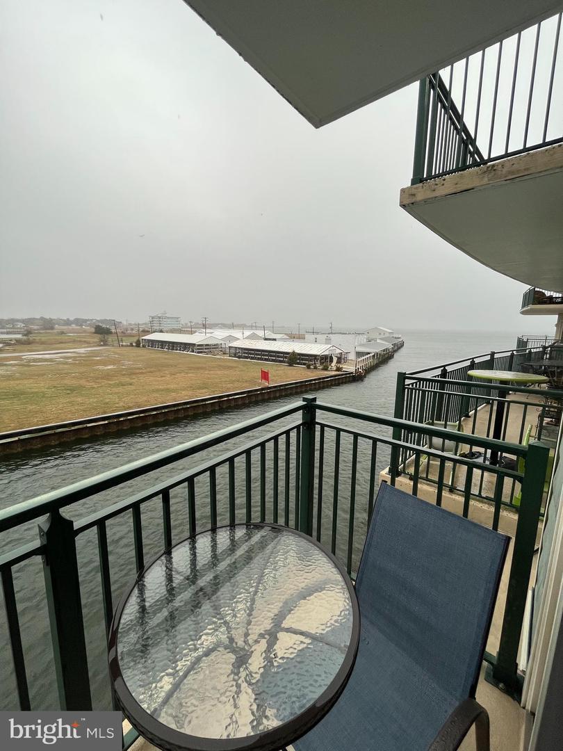 1 DOCK ST #204,CRISFIELD,MD,21817,SOMERSET - MDSO2005272